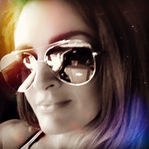 Meet your Posher, Melisa